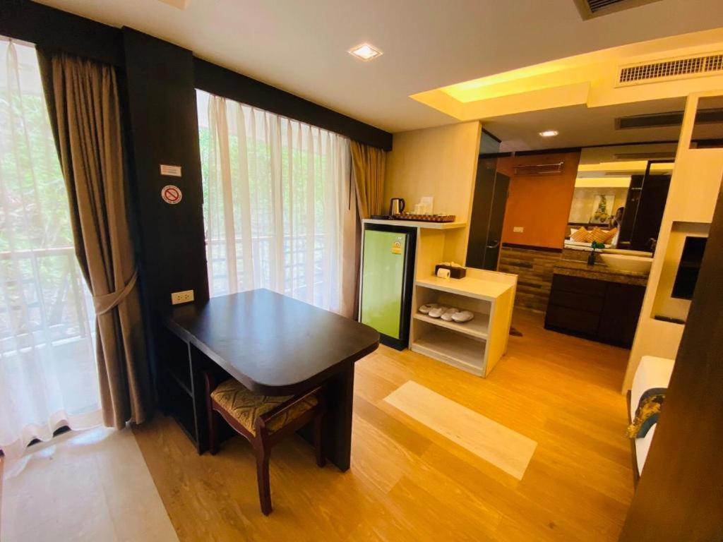 Phi Phi Nice Beach Hotel Hip Luaran gambar