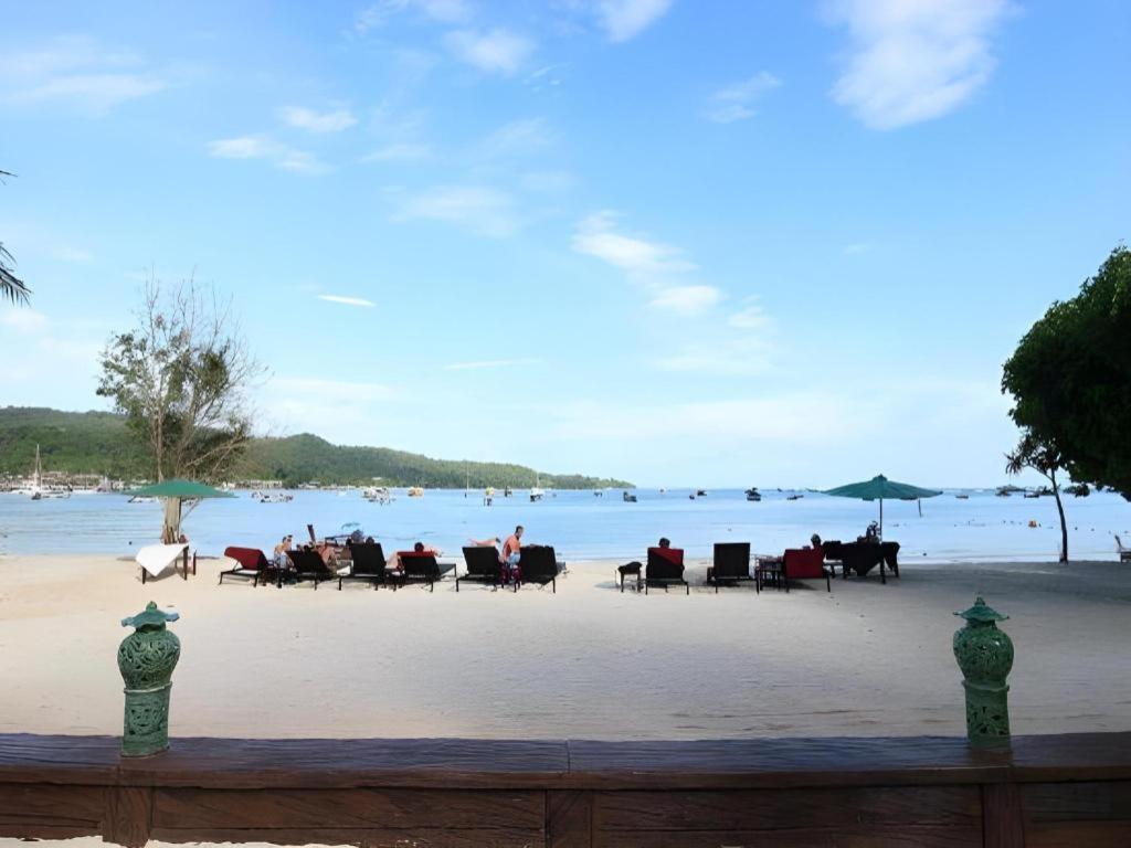 Phi Phi Nice Beach Hotel Hip Luaran gambar